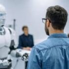 قوة النماذج المُدرّبة مسبقًا: دليل شامل للاستدلال والتعلم السياقي والضبط الدقيق